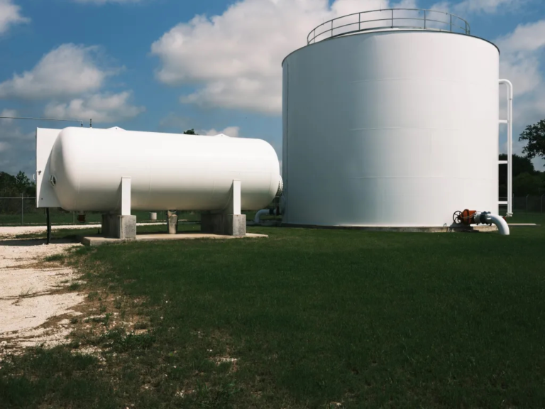Water from the City of Waco is pumped into the storage tank on the right, before being pressurized with compressed air from the smaller tank, and pumped into the Lacy Lakeview’s water system.