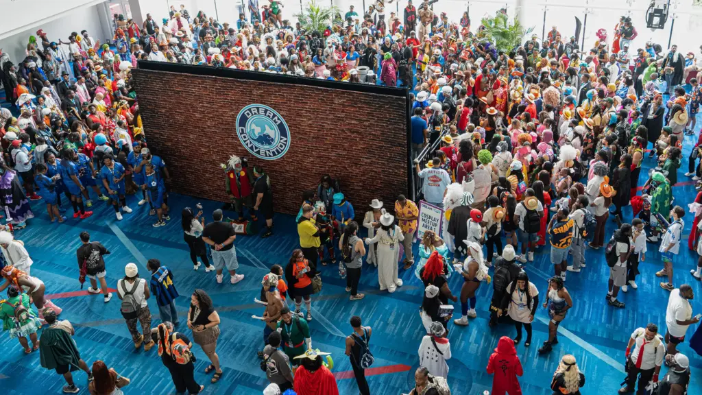 Cosplayers gather for massive group photos inside Houston’s George R. Brown Convention Center for the 2026 Dream Con.
