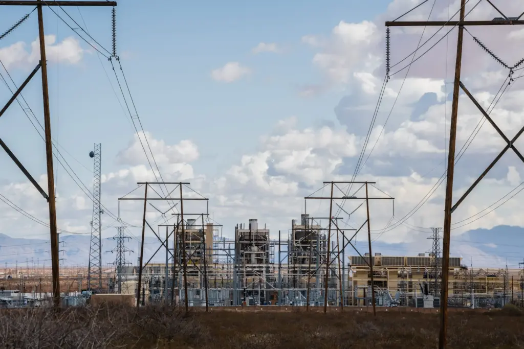 El Paso Electric's natural gas-powered Newman Generating Station in El Paso. The state's Public Utility Commission is proposing changes to the state's electricity market that aim to give companies a financial incentive to build more gas-fired plants or extend the lives of current plants.