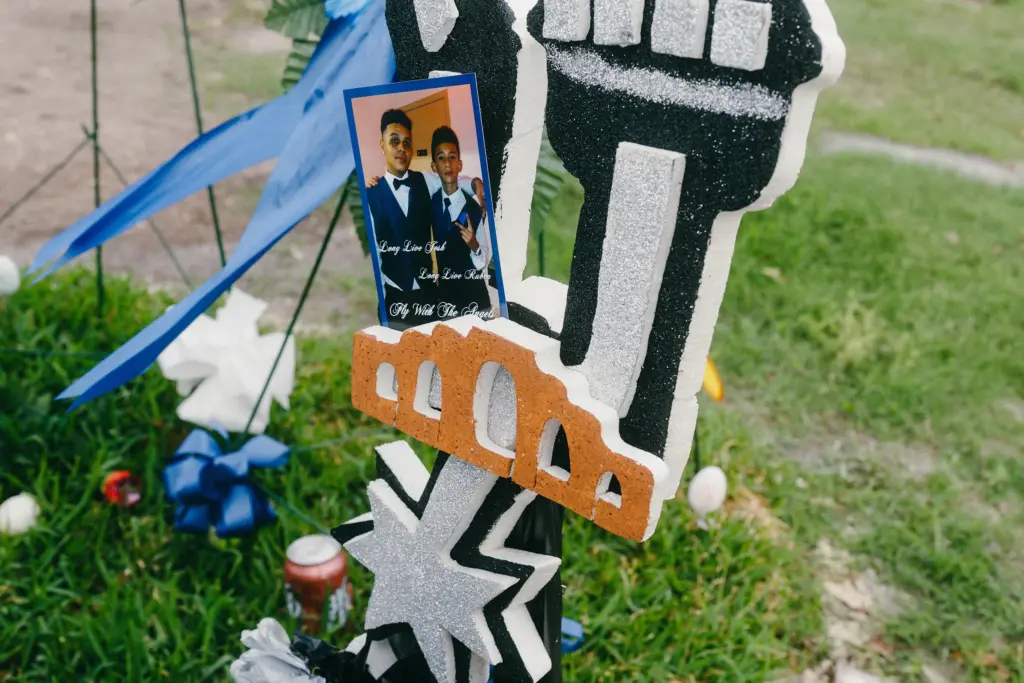 How the unreported killing of an American by ICE shattered two Texas families